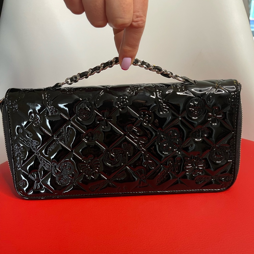 Chanel Authentic Wallet on chain patent leather bag